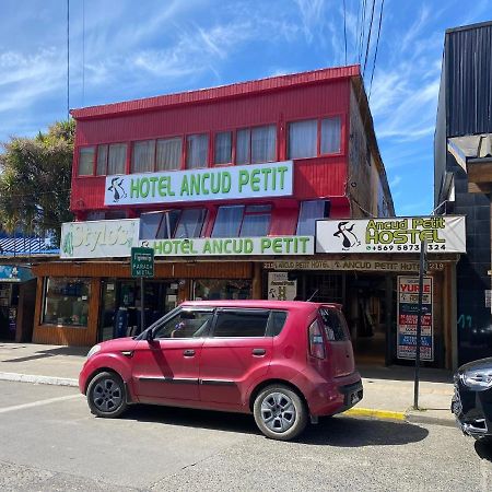 Ancud Petit Hostal Exterior photo