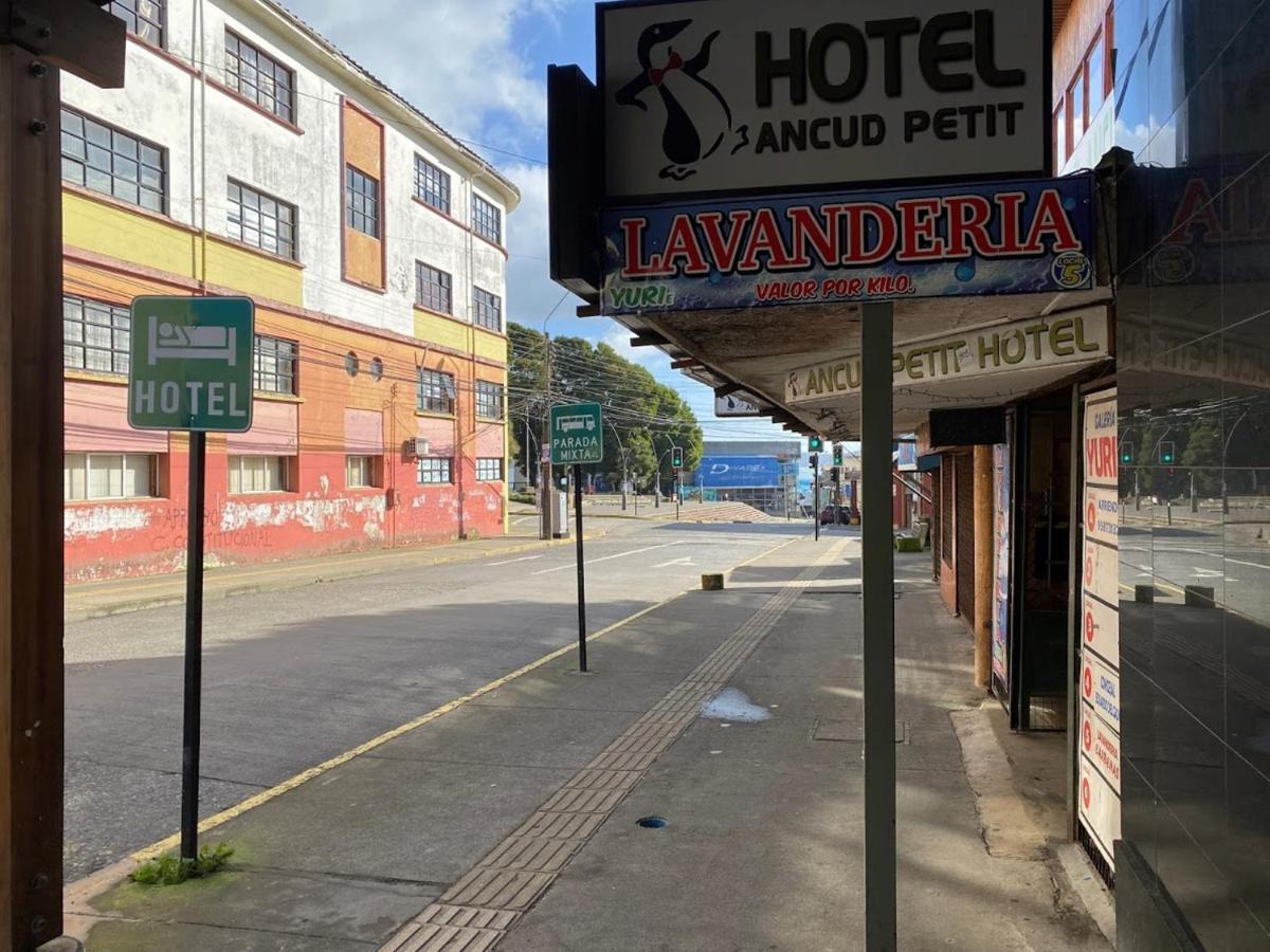 Ancud Petit Hostal Exterior photo