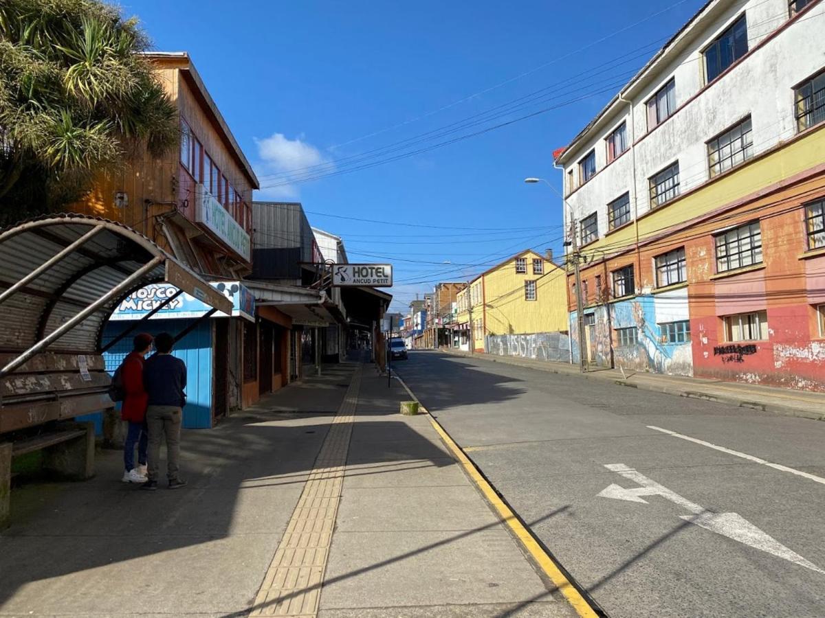 Ancud Petit Hostal Exterior photo