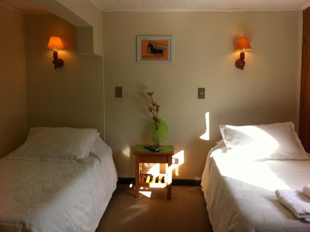 Ancud Petit Hostal Exterior photo